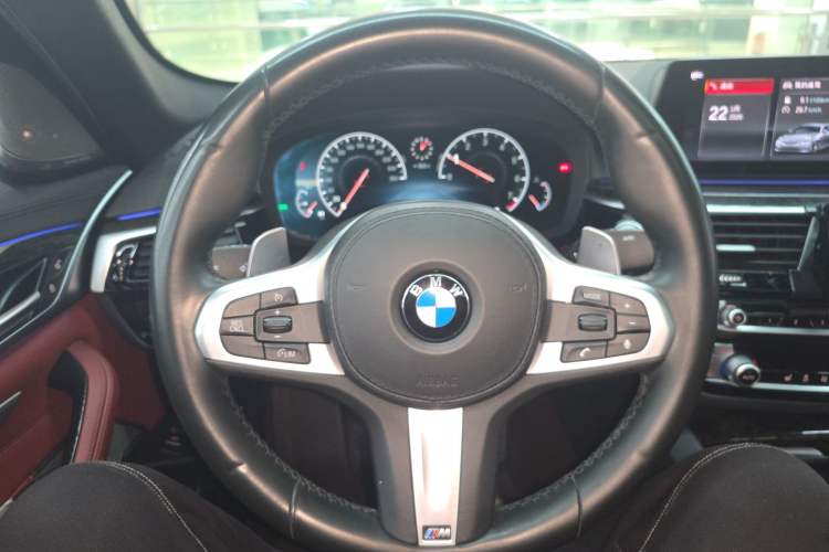 Used BMW 5 Series 2019 Facelifted 530Li Leading Edition M Sport Package