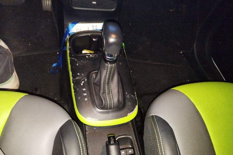 Used Roewe Clever 2021 302 km New Four-Seater Super-Efficient Version