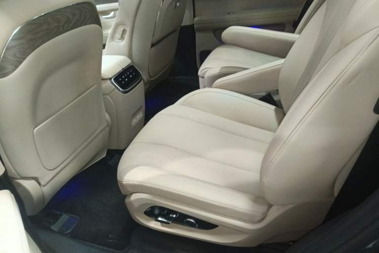 Used Hima AITO M7 2022 1.5T Rear-Drive Comfort Edition Left Rear Seat