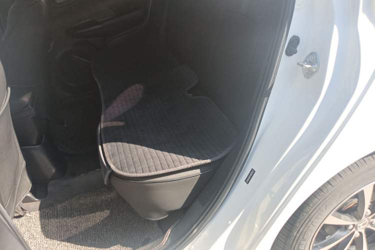 Used Honda Fit 2016 1.5L LXS CVT Comfort Sunroof Version
