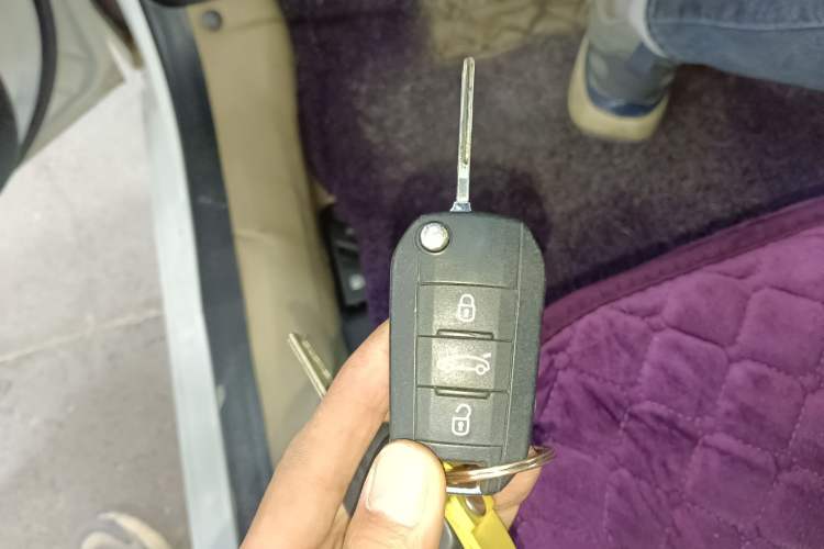 Used Citroen Elysee 2016 1.6L Manual Fashion Edition
