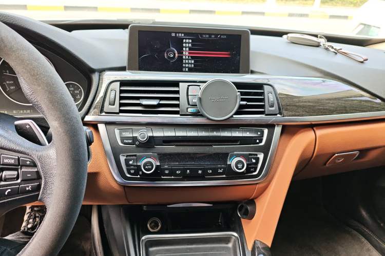 Used BMW 3 Series GT 2013 328i Sport Design Package
