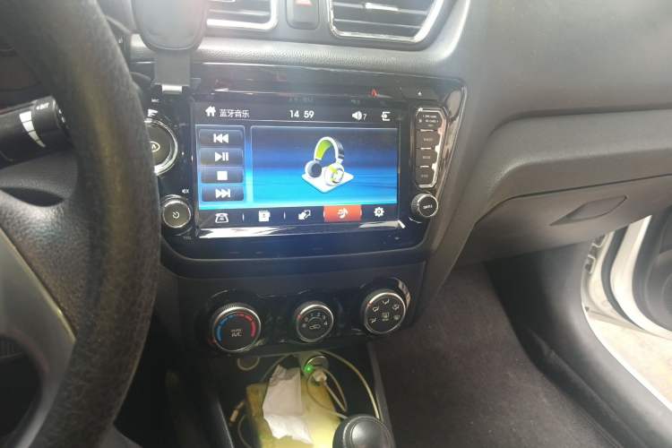 Used Kia K2 2015 Sedan 1.4L Automatic GLS
