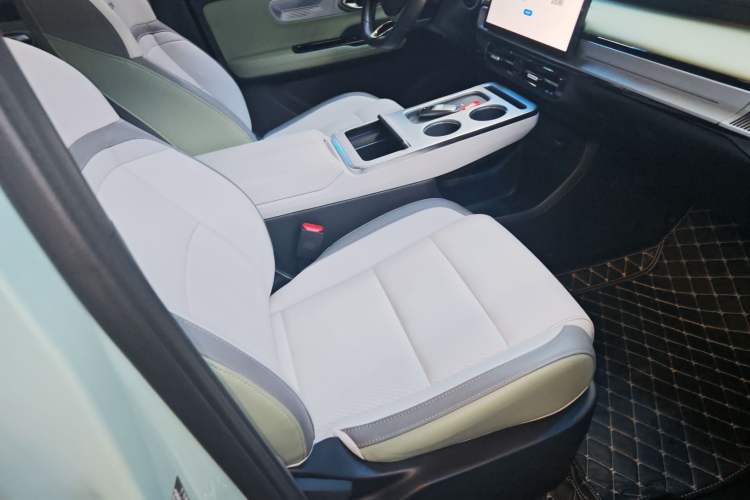 Used AION Y 2023 Plus 510 Tech Edition
