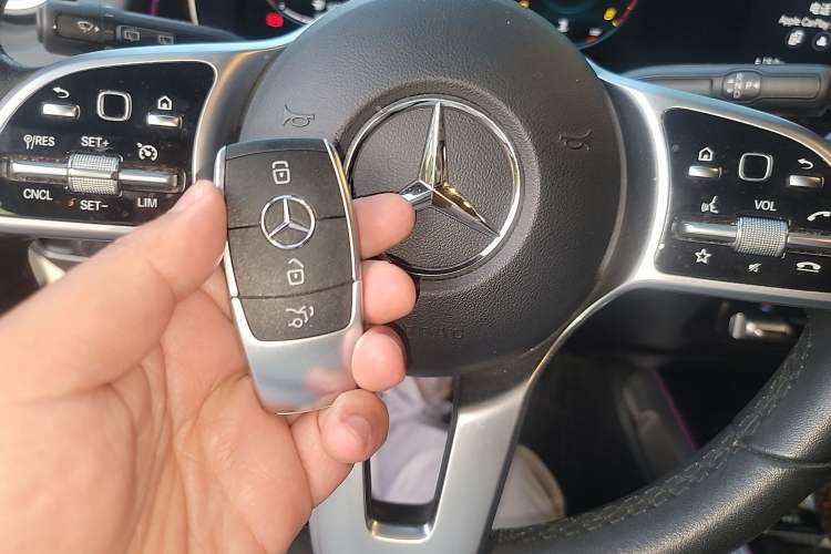 Used Mercedes-Benz GLB 2020 Facelift GLB 200 Fashion Edition Vehicle Key