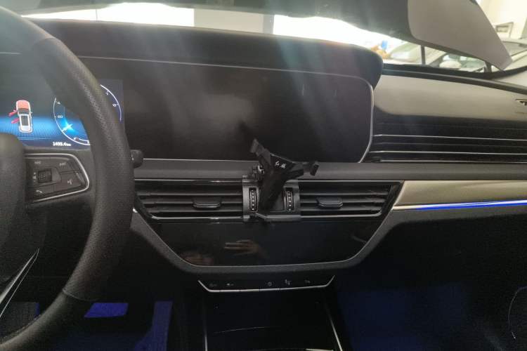 Used Hongqi HS5 2022 Revised Version 2.0T Smart Connect Flagship Edition