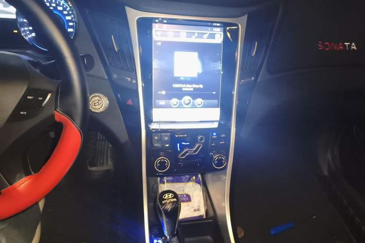 Used Hyundai Sonata 2011 2.0L Automatic Luxury Edition
