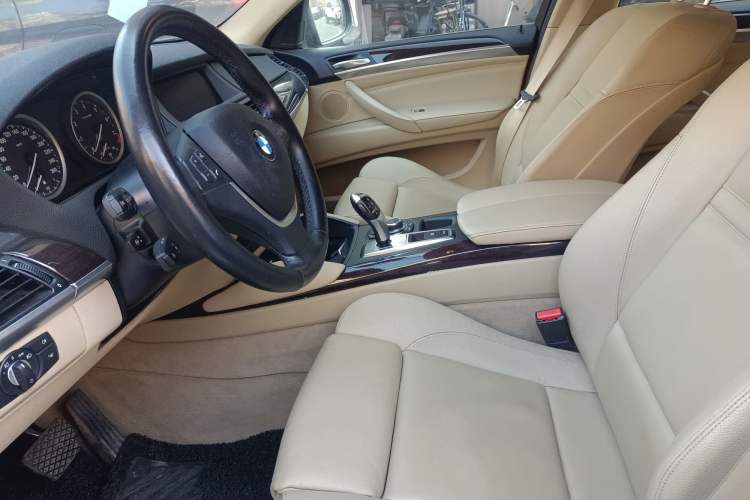 Used BMW X6 2011 xDrive35i
