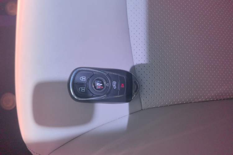 Used Buick GL8 2022 Land Business Class 652T Smart Deluxe Model