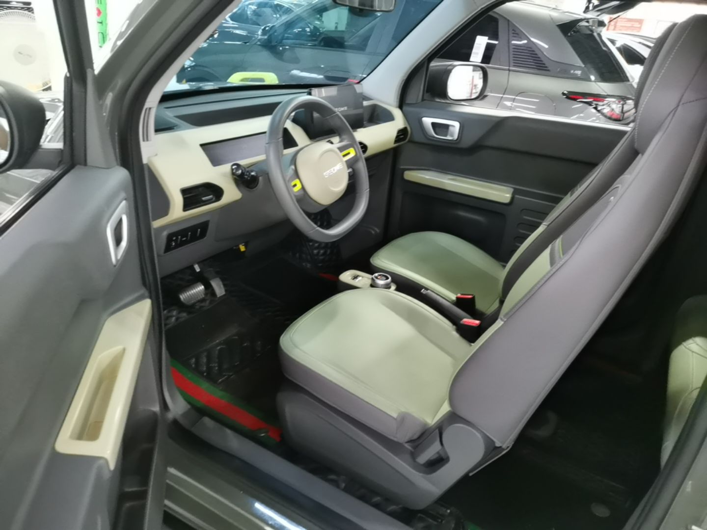 Interior delantero