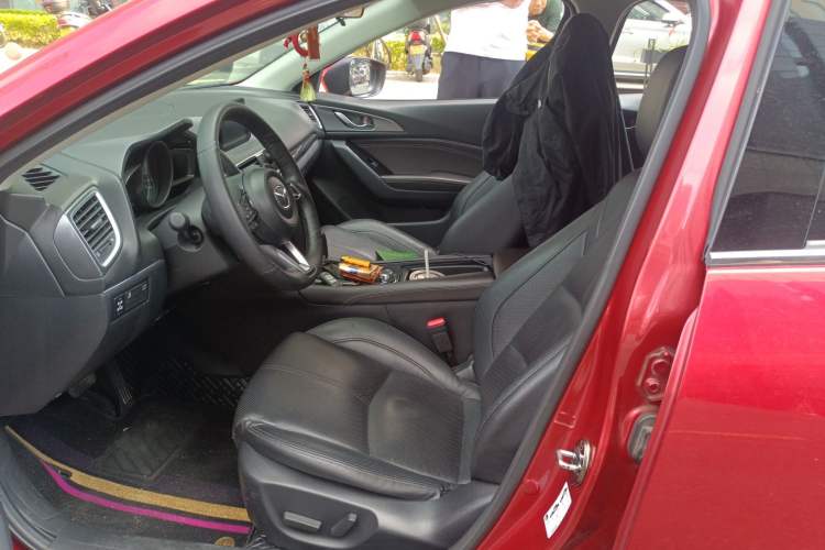 Used Mazda Mazda 3 Axela 2017 Sedan 2.0L Automatic Prestige Model China V Standard
