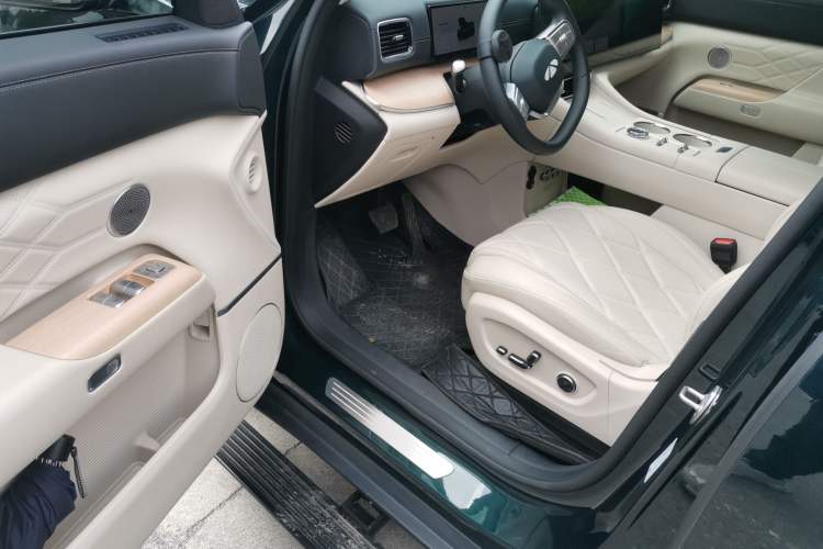 Used Chery Fengyun T11 2026 Model 220 All-Wheel Drive Family Fun Edition Driver Seat