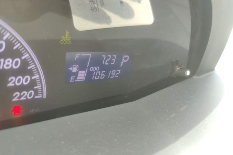 Used Toyota Yaris 2011 1.6E Automatic Charm Edition Odometer Close Up