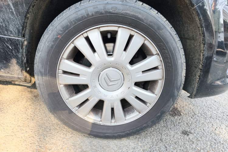 Used Citroen C2 2012 1.6L Automatic Sport Model Right Front Wheel Hub