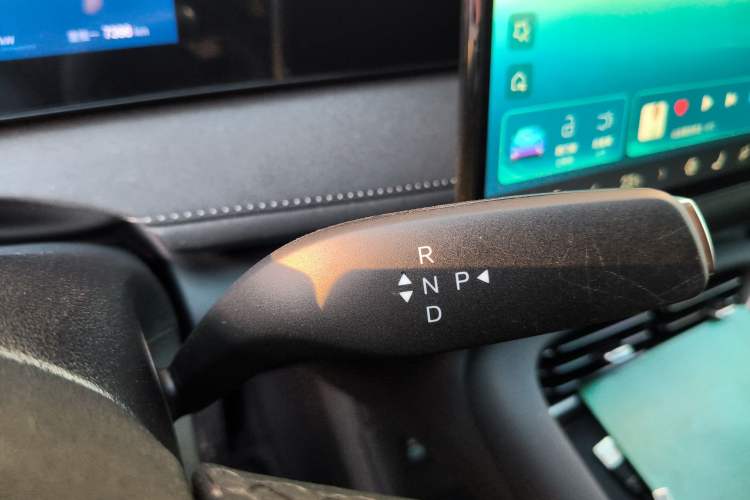 Used BYD Sealion 06 New Energy 2025 Model EV 605 Navigation Pro Edition Gear Lever