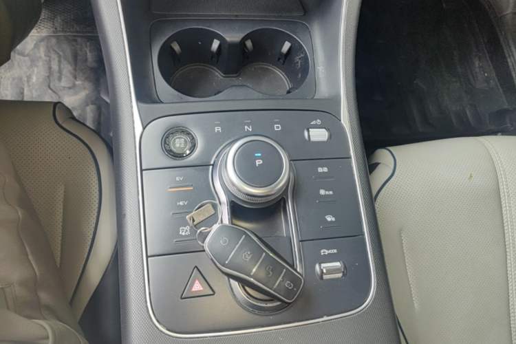 Used BYD Destroyer 05 2023 Champion Edition DM-i 120KM Prestige Model
