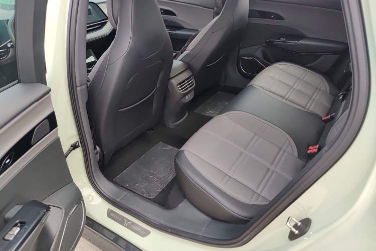 Used Hongqi EH7 2024 690 Pro Left Rear Seat