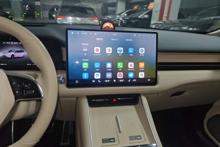 Used Hima AITO M5 2025 Extended-Range Ultra All-Wheel-Drive Version Audio And AC Panel