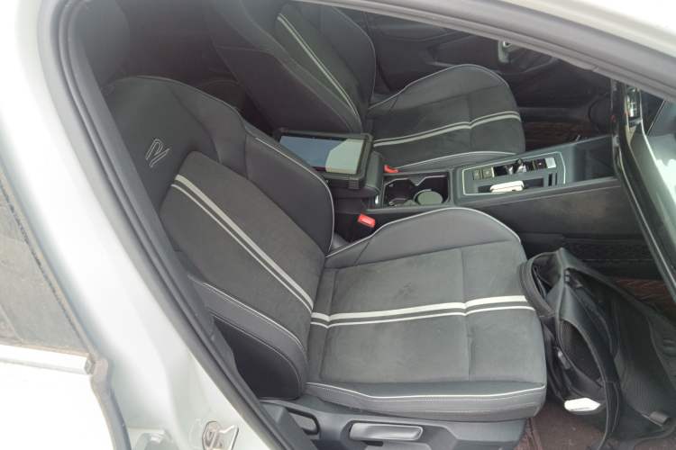 Used Volkswagen Golf 2021 280TSI DSG R-Line
