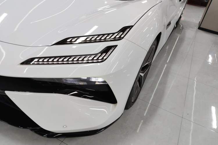 Used Lotus EMEYA 2024 EMEYA L+