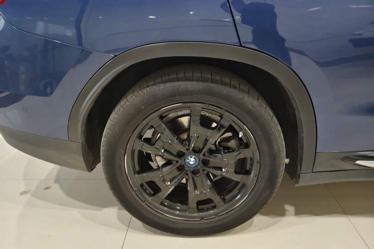 Used BMW iX3 2021 Leading Model
