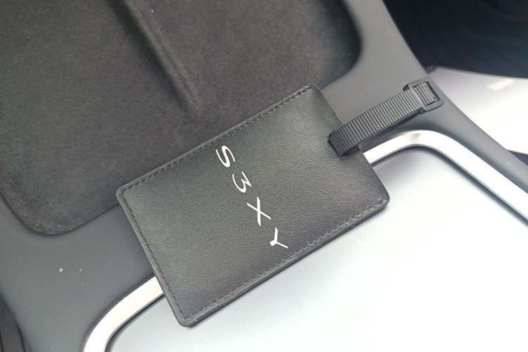 Used Tesla Model Y 2023 Rear-Wheel-Drive Version Interior 1