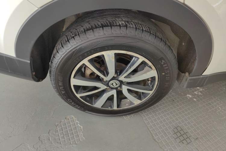 Used Dongfeng Fengon 580 2017 1.5T CVT Luxury Model
