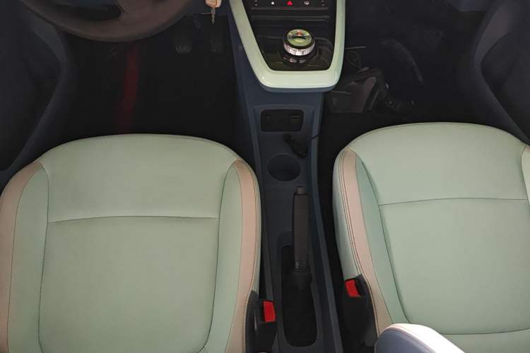 Used Dongfeng NAMMI BOX 2022 Chasing Wind Edition 331 km Standard Model
