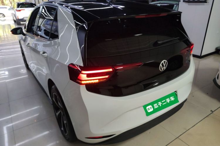 Used Volkswagen ID.3 2025 Smart Edition Ultra-Intelligent Version Rear Left 45 Deg