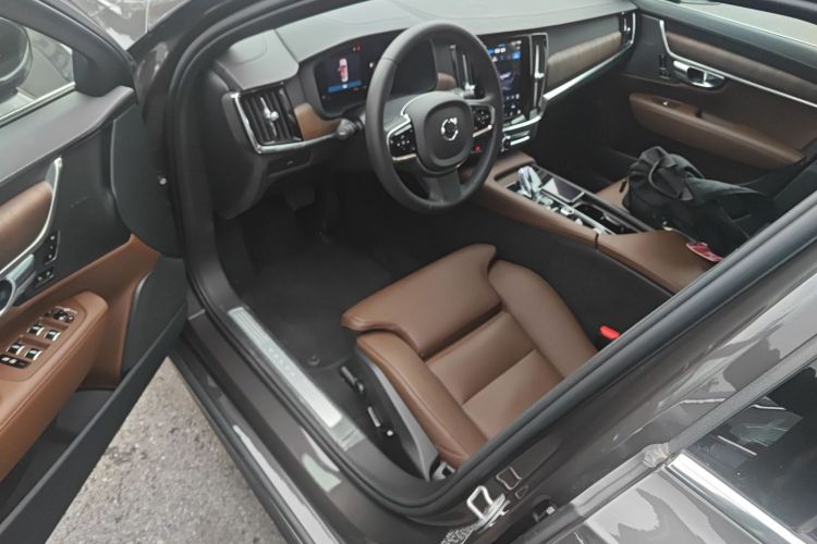 Used Volvo S90 2025 B5 Zhiyuan Luxury Edition Driver Seat