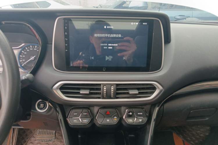 Used GAC Trumpchi GS4 2019 270T Automatic Two-Wheel Drive Elite Edition Audio And AC Panel