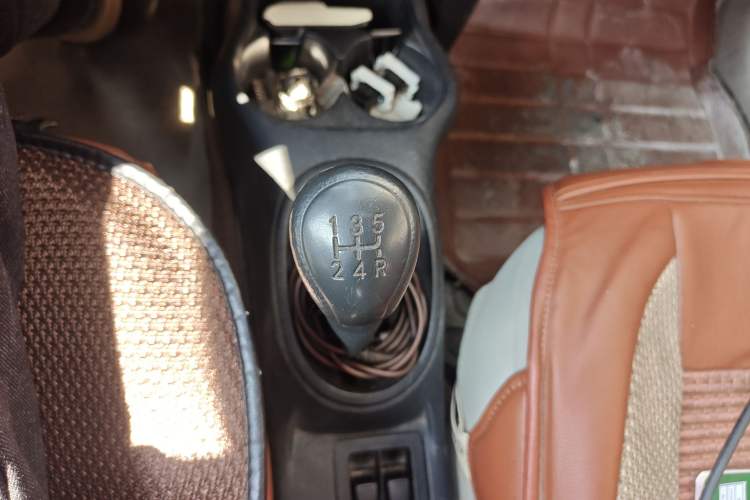 Used Venucia R30 2014 1.2L Manual Enjoyment Edition
