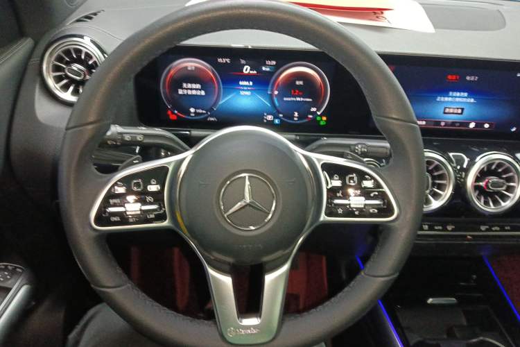 Used Mercedes-Benz GLA 2022 GLA 220
