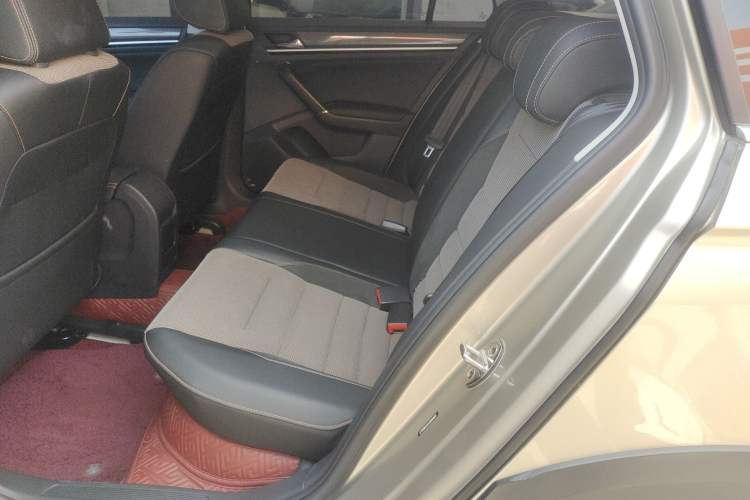 Used Volkswagen C-TREK 2018 1.5L Automatic Comfort Model Left Rear Seat