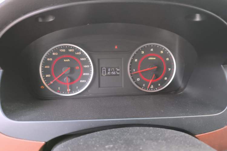 Used SAIC MAXUS G10 2016 2.4L Manual Elite Edition