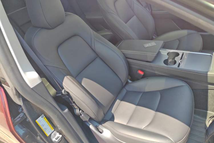 Used Tesla Model Y 2024 Rear-Wheel-Drive Version
