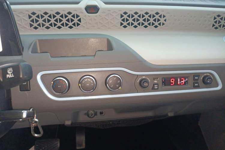 Used Dongfeng Fengon MINIEV 2022 Simple Style Comfort Version
