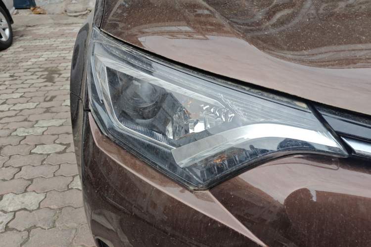 Used Toyota RAV4 2016 2.0L CVT Two-Wheel Drive Comfort Edition China V Standard
