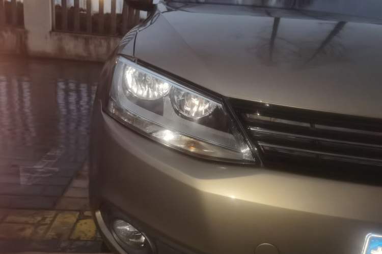 Used Volkswagen Sagitar 2014 1.6L Manual Comfort Model
