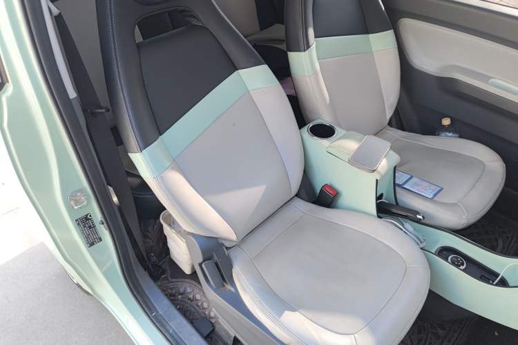 Used Wuling Hongguang MINIEV 2022 Macaron Premium Model – Lithium Iron Phosphate