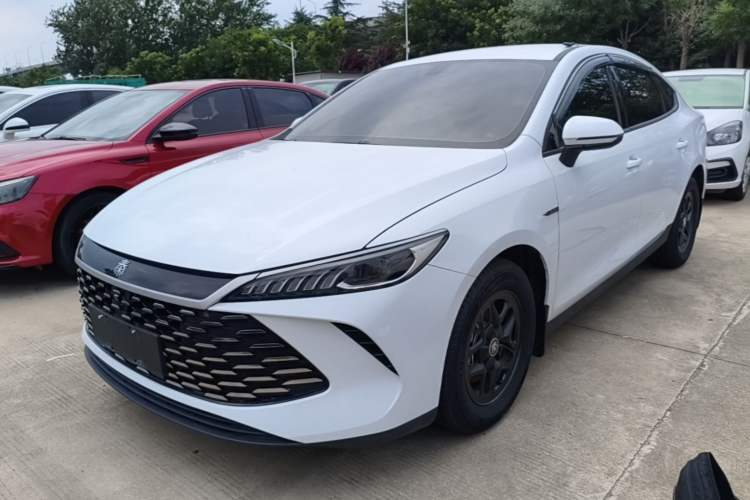 Used BYD Qin PLUS 2025 DM-i Smart Drive 55KM Leading Model