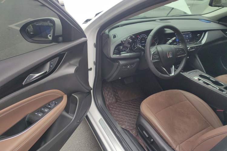 Used Buick Regal 2024 28T Luxury Edition