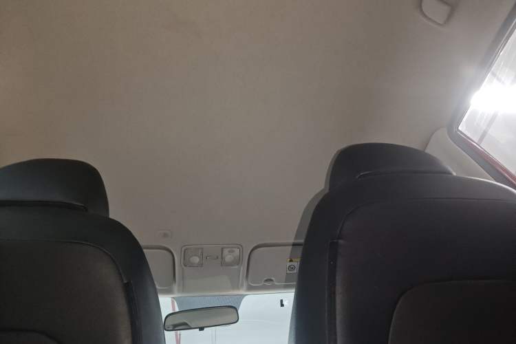 Used Kia KX Cross 2017 1.4L AT GLS Headliner