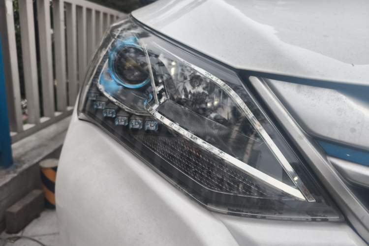 Used BYD Song New Energy 2017 Song DM 1.5TID All-Wheel Drive Luxury Model
