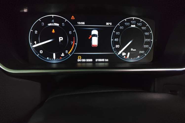 Used Land Rover Range 2016 3.0 SC V6 Vogue Odometer Close Up