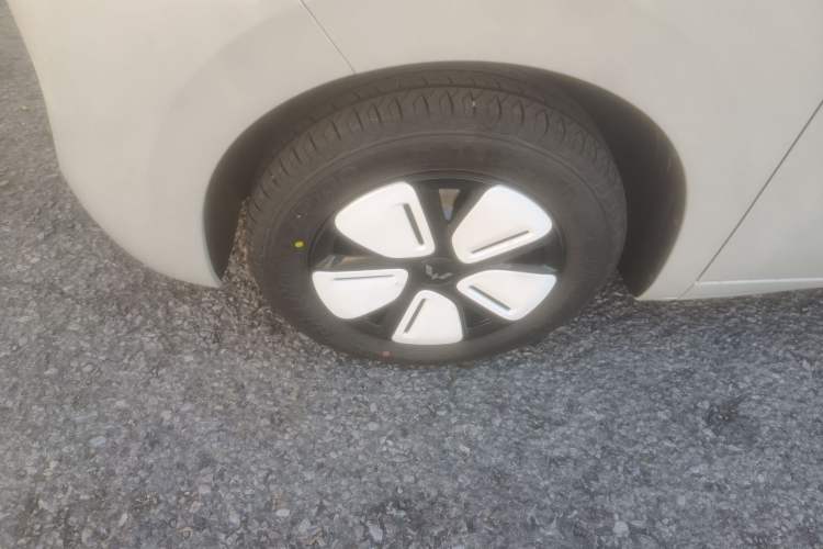 Used Wuling Hongguang MINIEV 2025 Four-Door Version Advanced Edition
