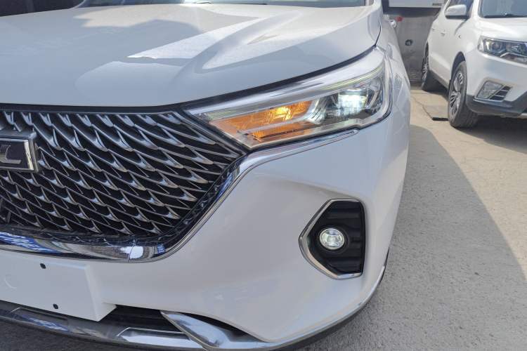 Used Haval M6 2021 PLUS 1.5T DCT Luxury Smart Connectivity Model
