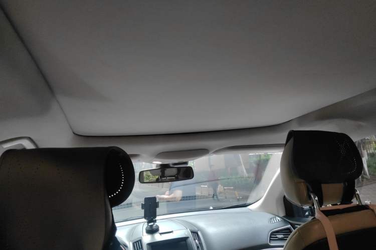 Used Ford Edge 2015 2.0T GTDi Four-Wheel Drive Prestige Model Headliner