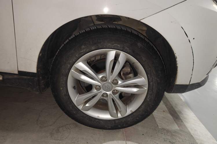 Used Hyundai ix35 2012 2.0L Automatic Two-Wheel Drive Elite Edition GLS
