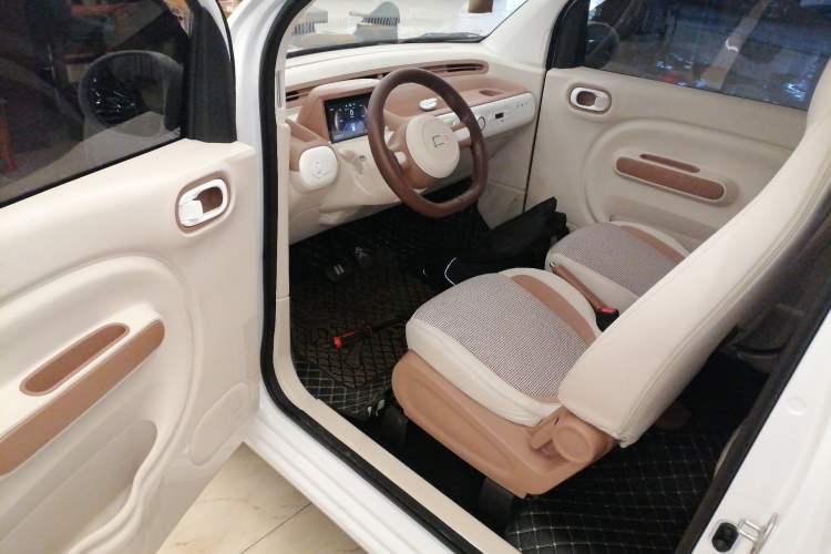 Used Bestune Pony 2026 222km Colorful Horse
